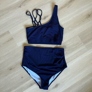 *Flattering Maternity Bathing Suit!* Maternity two piece bathing suit, Medium